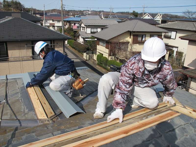 家への負担が少なく耐震性に優れた屋根